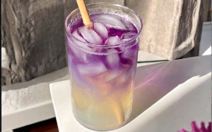 How to Make Your Own Tropical Butterfly Lemonade at Home