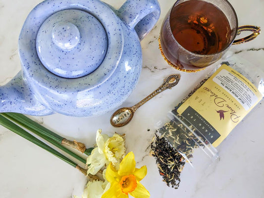 When enjoying a nice cup of tea, have you ever wondered "Why does tea make my mouth dry?" It's a common feeling, that dry, astringent sensation in the mouth when drinking tea. Let's find out why.