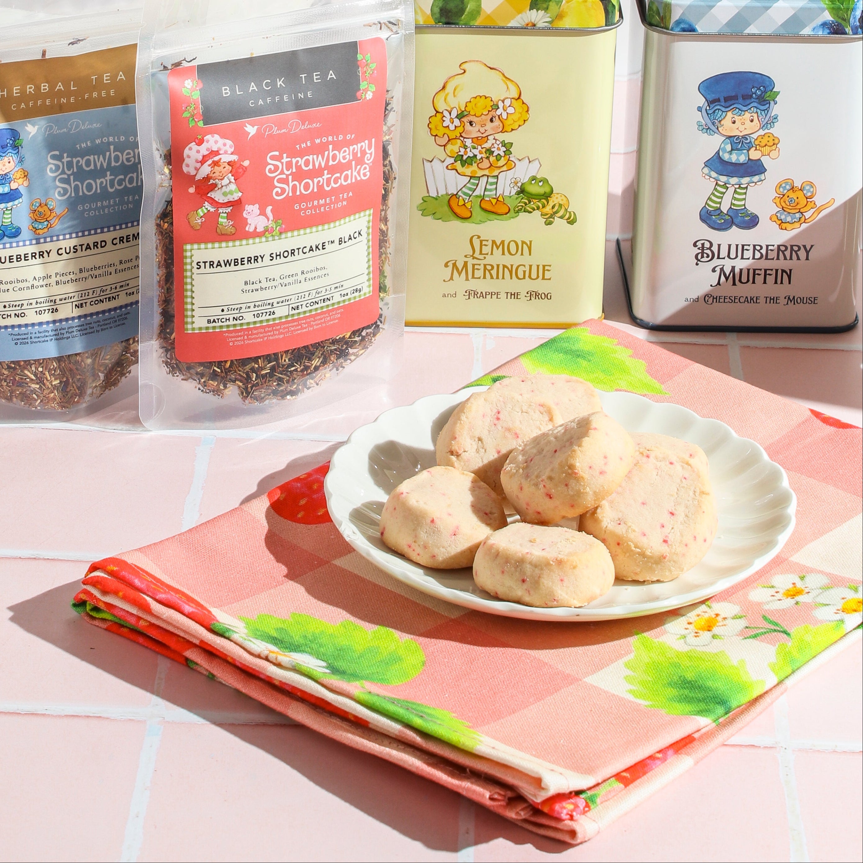 Strawberry Shortcake™ Shortbread Bites